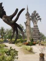 In der Nhe der nordthailndischen Stadt Nong Khai befindet sich der  Sculpture Parc .