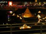 Stadt Berlin Berlin bei Nacht; Sandburgen vor dem Hauptbahnhof