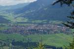 Oberallg�u Oberstdorf vom Aussichtspunkt Kanzel aus gesehen am 13.8.2009. In der Bildmitte ist der Bahnhof auszumachen.