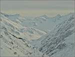 Urserental Aussicht aus dem Glacier Express auf das Gotthardmassiv in der N�he von N�tschen (Kanton Uri). 26.12.09 (Jeanny)