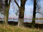 D�sseldorf Am Rhein n�rdlich von D�sseldorf: Blick auf die Br�cke der A44 (Oktober 2009)