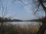 Nordwestmecklenburg Grevesm�hlen; Der Vielbecker See kurz vor Fr�hlingsanfang noch zugefrohren und mit einer Schneedecke zugedeckt 18.03.2010
