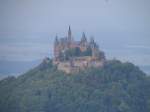 Schw�bische Alb Burg Hohenzollern, aufgenommen vom Raichberg mit 10-fach Zoom am 07.09.2006