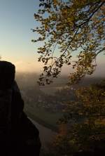 Blick am Morgen des 15.10.11 von der Bastei. Die Bastei ...