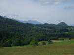 4-Seen-Tal Berge, W�lder, Almen in K�rnten. Blick vom Aufstieg Hafnersee - Pyramidenkogel zu den Karawanken.    14.08.2007