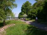 Zahleiche Touristen sind heute unterwegs auf dem Elberadweg in Hohenwarthe ...