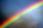 Regenbogen Regenbogen �ber M�hlenbeck (Brandenburg) am.07.07.2008, Detail mit 135-mm Objektiv aufgenommen; digital aufgeh�bscht mit Adobe Photoshop 5.0 - Auto-Tonwertkorrektur