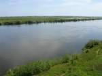 ... und andere Seite Flachland mit gro�en Wiesen  ...
