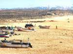 Algarve Arma��o de P�ra/Algarve, Februar 2005, hier gehen noch vereinzelt Fischer ihrer schweren Arbeit nach, im benachbarten Albufeira ziehen die Baukr�ne einen Hochhauskomplex nach dem anderen hoch