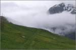 Urserental Dicke Wolken im Urserental. 22.05.2008 (Gisela)
