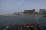Ostfriesische Inseln Borkum ist westlichste Insel der Ostfriesischen Inseln. Hier ist der Hauptstrand bzw. der westlichste Punkt der Insel zu sehen. Direkt hinter dem Strand befindet sich der Hauptort der Insel, Stadt Borkum. Aufgenommen am 12.10.2008