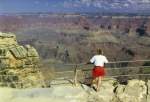 Grand Canyon. Wie klein kommt man sich doch als Mensch vor, wenn man an einem der vielen Aussichtspunkte am Sdrand des Grand Canyons steht. Das sind unvergessliche Momente im Leben. Aufnahme 1987.