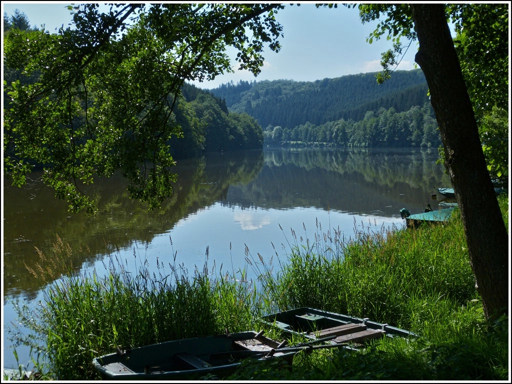 - Impressionen vom Sommer 2012 - Der Stausee der Obersauer in der Nhe von Bavigne. 25.07.2012 (Jeanny)