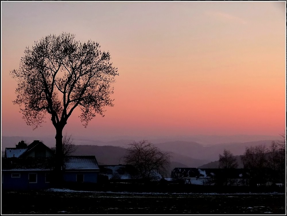 Abendstimmung am 22.02.2011 in Munshausen. (Jeanny)