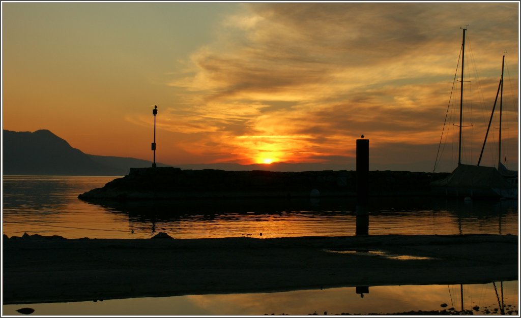 Abendstimmung im Hafen von La-Tour-de-Peilz am 27.02.2012