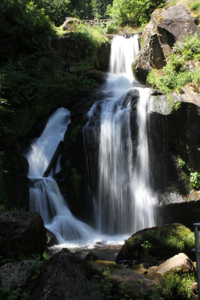 Abkhlung am Triberger Wasserfall an einem heiem 7.Juli.2010.