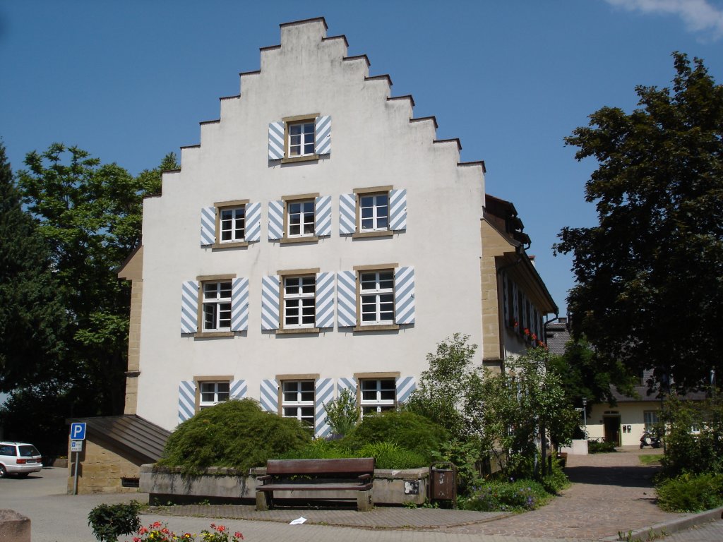 Bad Bellingen / Markgrflerland,
das Rathaus,
Juni 2006