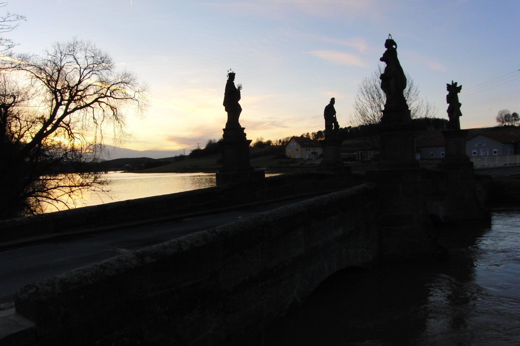 Barockbrcke an der Baunach in Frickendorf in der Abendsonne