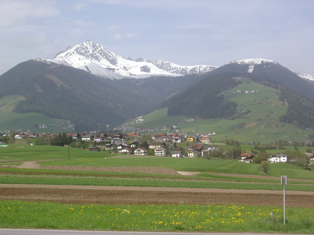 Birgitz, Brandjochspitze 2599 M., Inntal (01.05.2013)