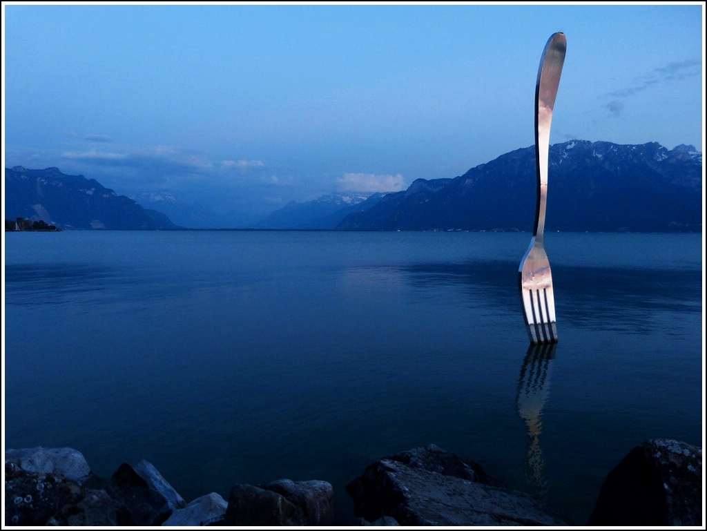 Blaue Stunde am Genfer See. Vevey, 28.05.2012 (Jeanny)