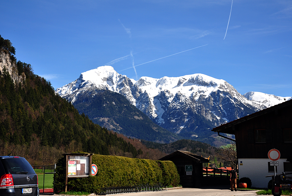 Blick auf das schneebdeckte Hagengebirge von Bad Reichenhall - 26.04.2012