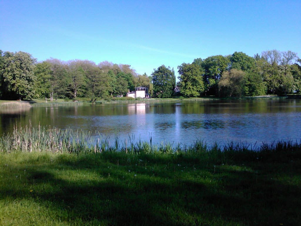 Blick aufs Spielzeug & Puppenmuseum (Ehemaliges Affenhaus) in Putbus am 23.5.13 