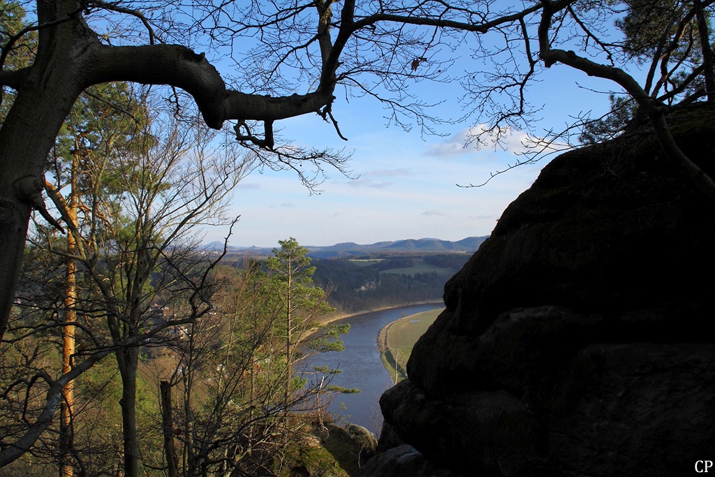 Blick von der Bastei auf die Elbe. (19.03.2011)