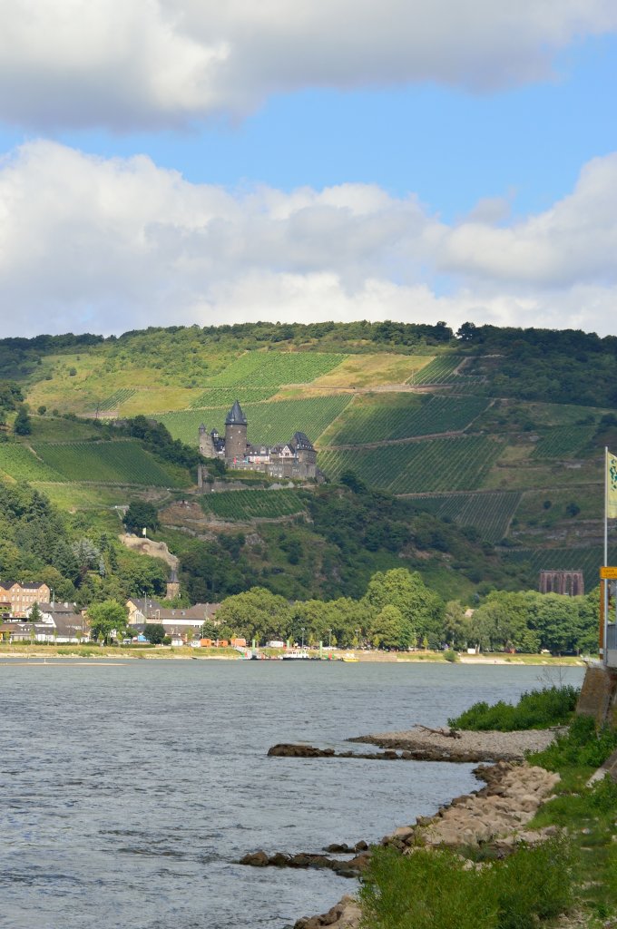 Blick von Lorchhausen aus Rhein abwrts....10.8.2013