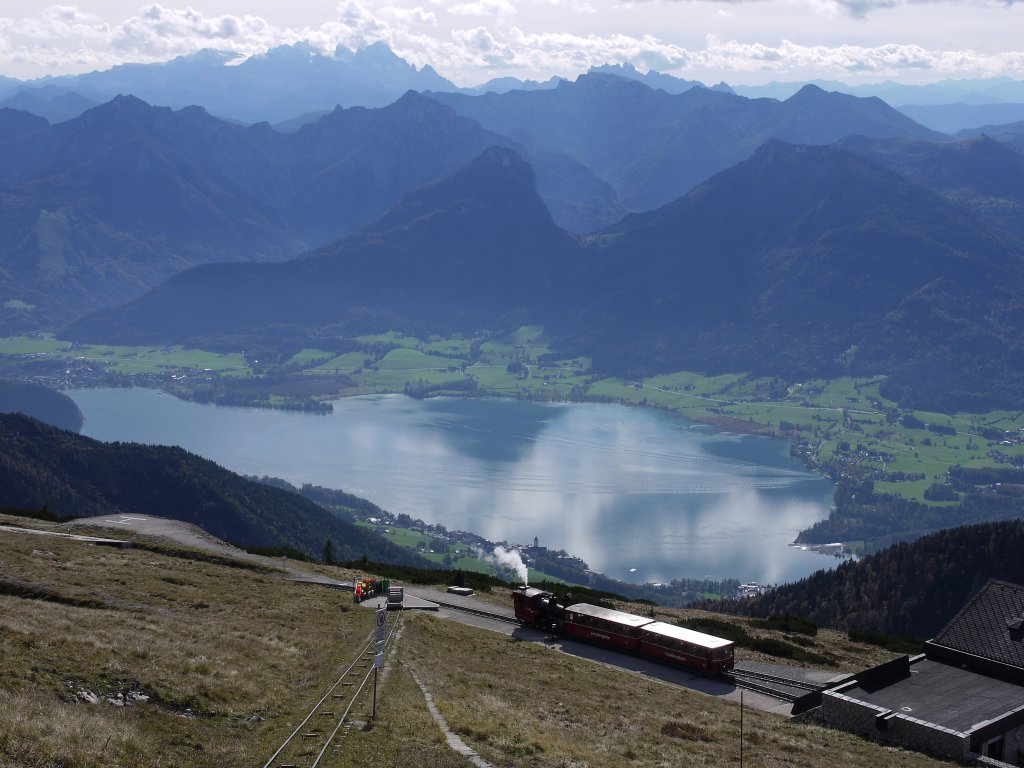 Blick von der Schafbergspitze (1.783m) auf den Wolfgangsee; 12.10.2012