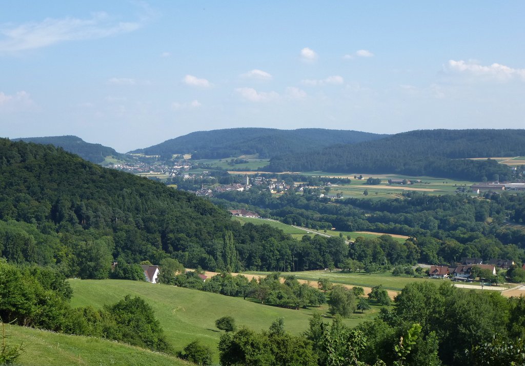 Blick vom Turmhof in Hohentengen auf die Landschaft am Hochrhein, Juli 2013