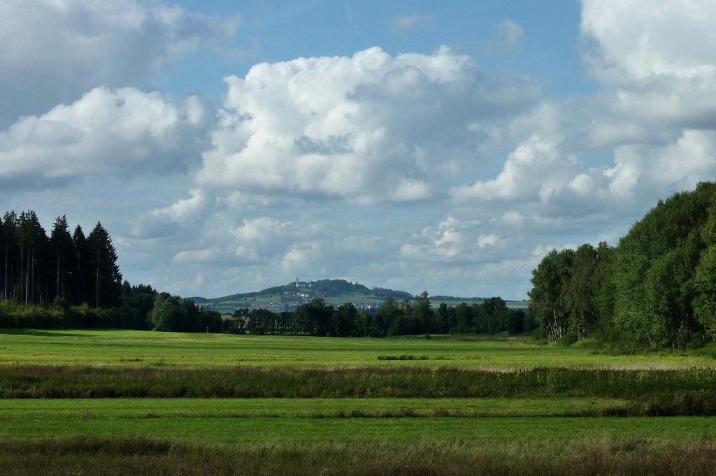 Blick zum 767m hohen Bussen in Oberschwaben, Aug.2012