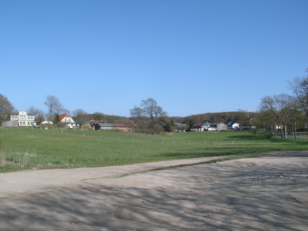 Das Dorf Nipmerow(gelegen zwischen Sassnitz und Lohme)am 05.Mai 2013.