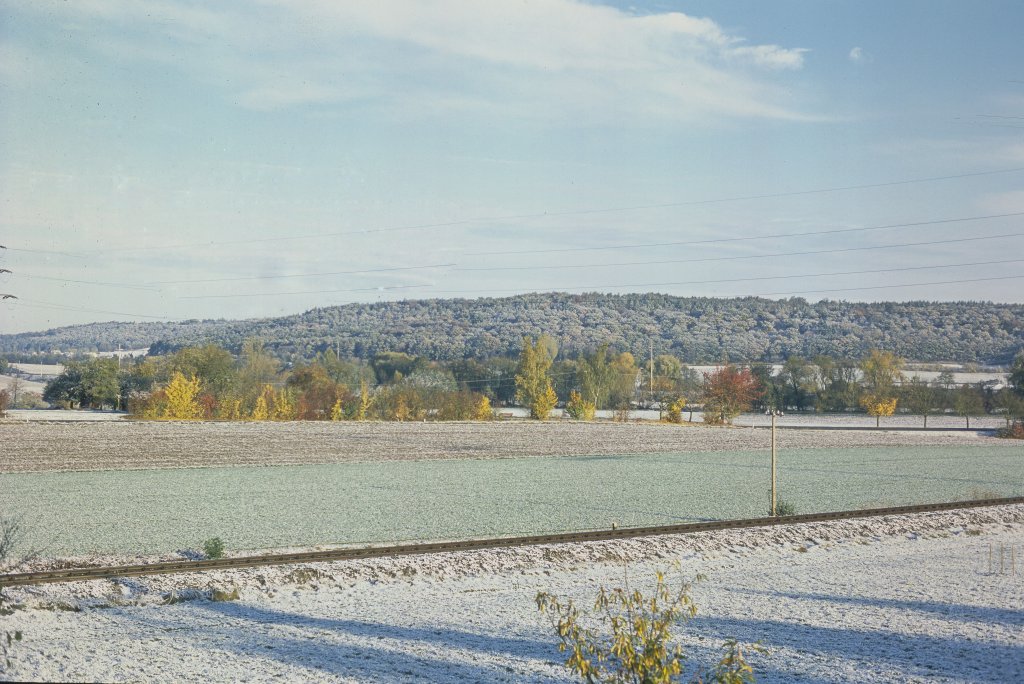 Der erste Schnee am 26.10.2012 mit bunten Blttern. Scan vom Diapositiv.