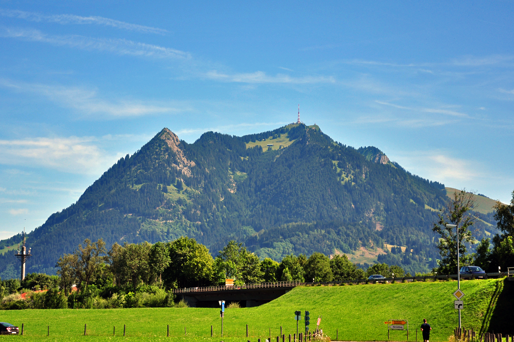 Der Grnten, 1738 m N, ein viel bestiegener bzw. erwanderter Berg bei Sonthofen - 16.07.2011