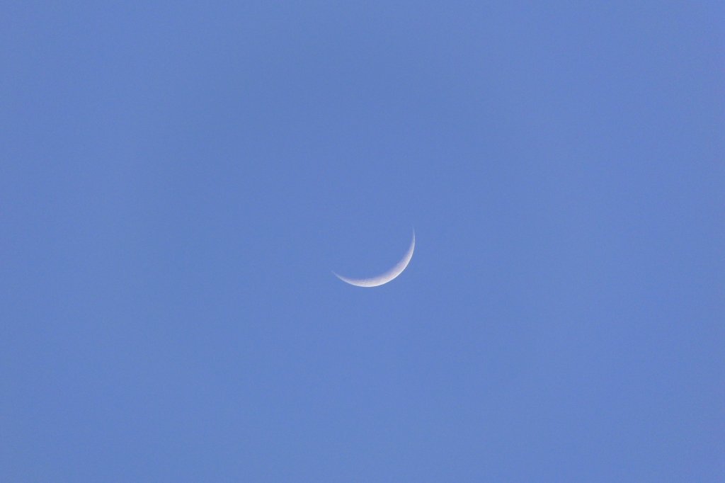 Der Mond als Sichel aufgenommen am 17.4.2010 
