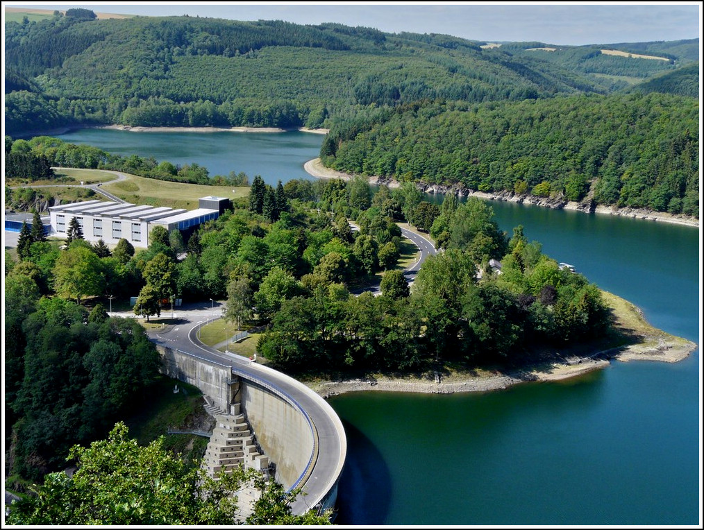 Der Stausee der Obersauer aufgenommen in der Nhe von Esch-sur-Sre am 03.07.2011. (Hans)