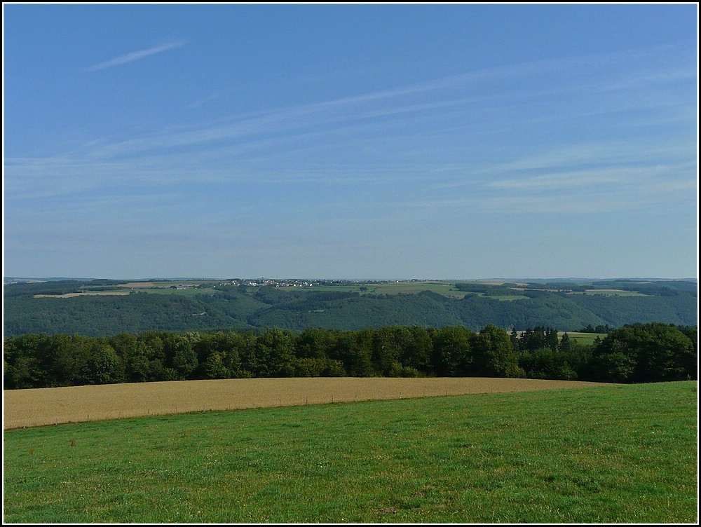 Diese Aussicht kann man in Heiderscheid genieen. 10.08.2010 (Jeanny)