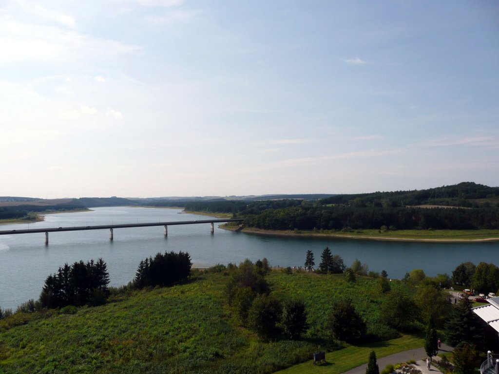 Ein schner Blick auf die Talsperre Zeulenroda. Bildaufnahme vom Seehotel am 11.9.2011