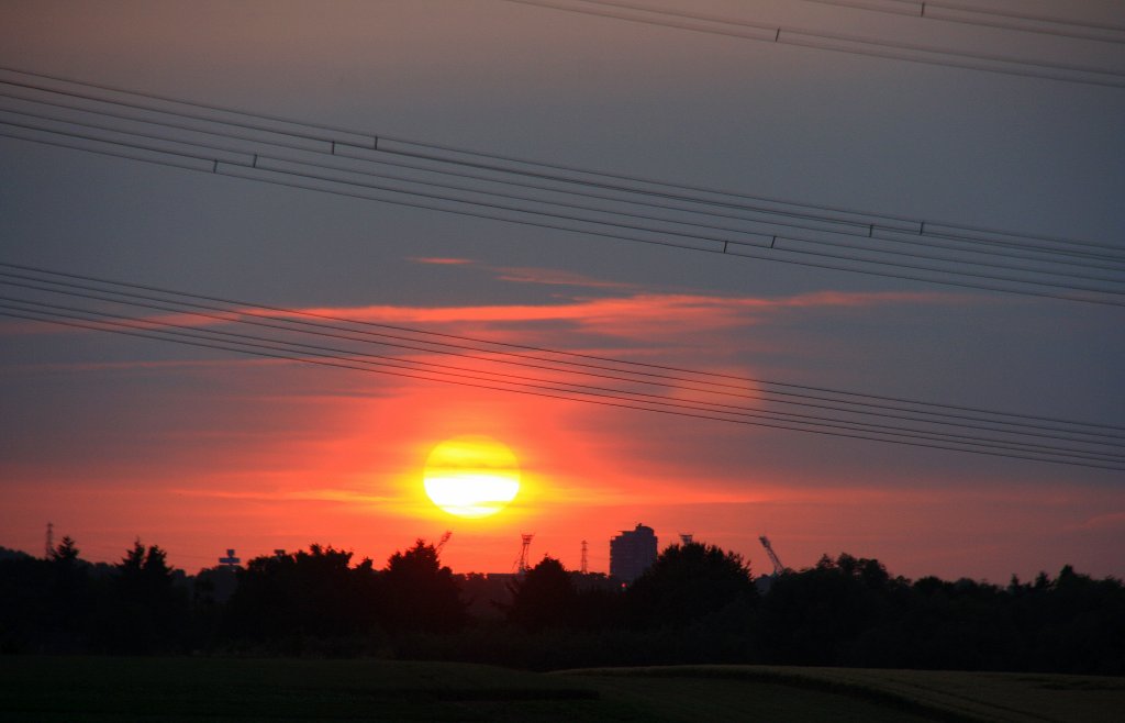 Ein schner Sommerabend und einen schnen Sonnenuntergang in Kohlscheid-Bank am 9.7.2013.