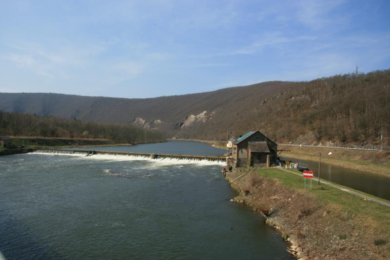 Eine Staustufe der Meuse bei Fumay; 24.03.2012