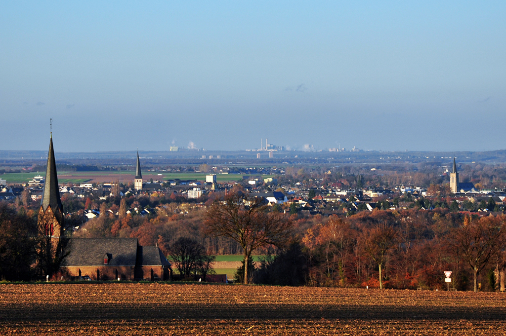 Fernblick vom Rande der Eifel ber Euskirchen - Hrth bis Kln - 22.11.2012