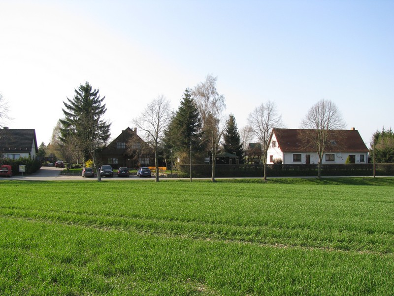 Gaststtte  Baumhaus  in Klein Pravtshagen (NWM) an der L 01, 17.04.2010