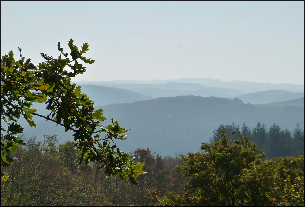 Herbstlicher Blick ber den Naturpark der Obersauer. 23.10.2012 (Jeanny)