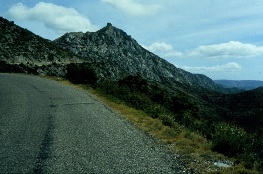 Im Juli 1988 auf der Fahrt zur Burgruine Peyrepertuse der Albigenser