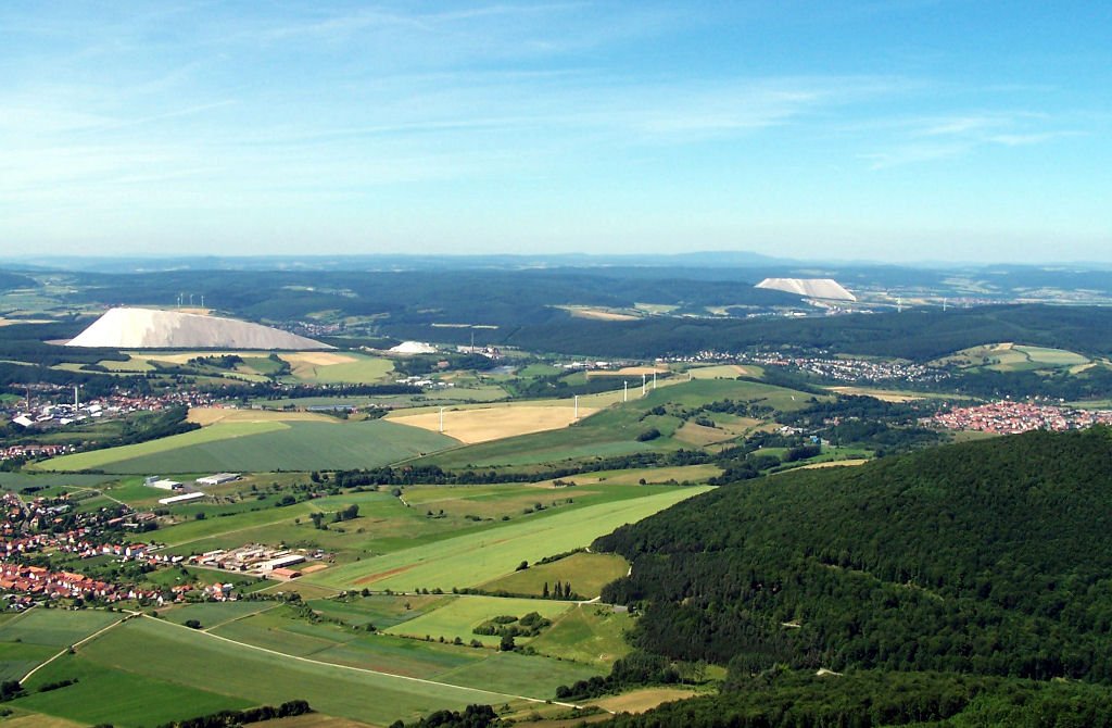 Kalihalden (Luftaufnahme) zwischen Fulda und Kassel - 28.06.2005