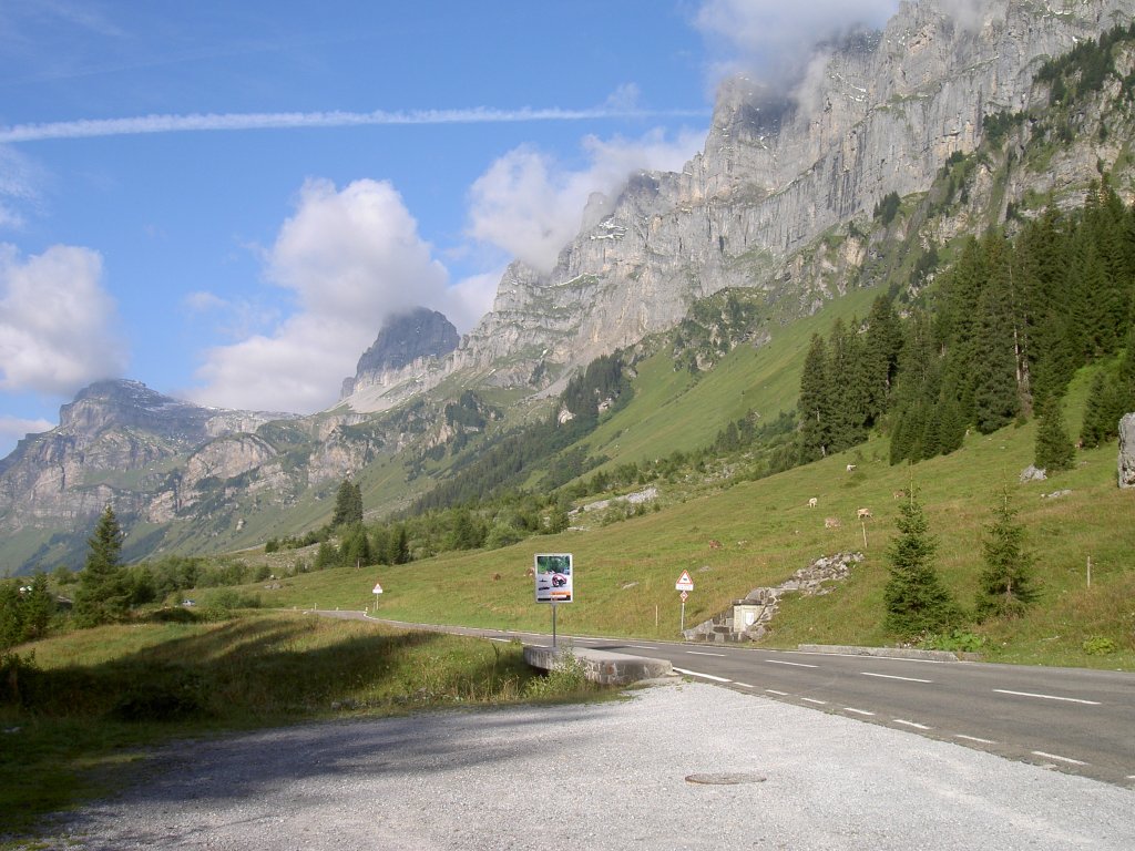 Klausenpass, Verbindung zwischen den Kantonen Uri und Glarus, er fhrt 
von Altdorf ber das Schchental nach Linthal (05.09.2010)