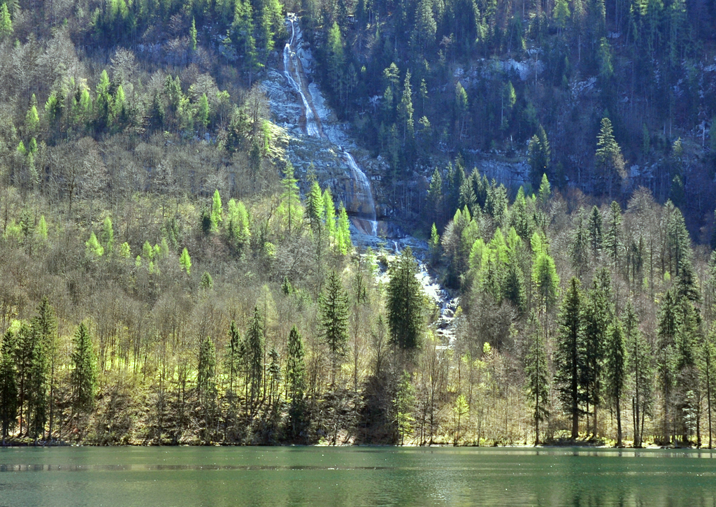 Kleiner Wasserfall am Knigssee - 26.04.2012