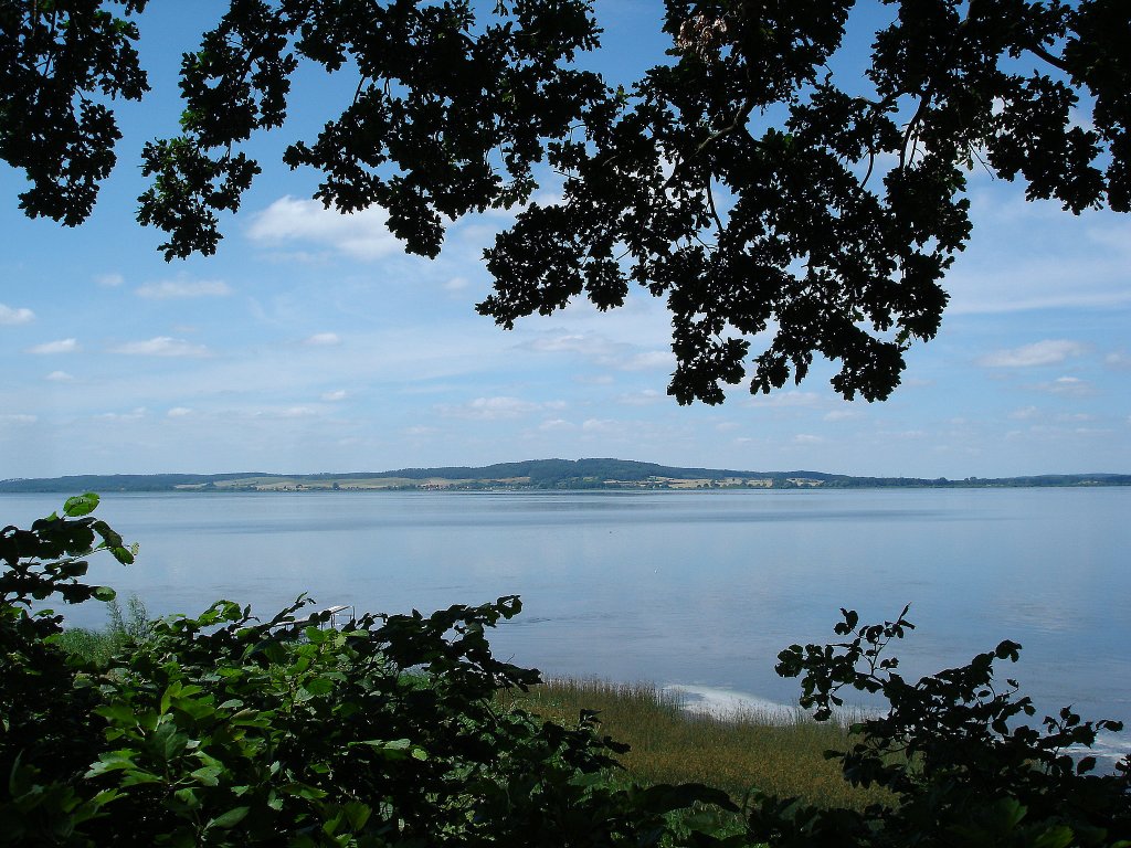 Kummerower See, Blick von Sommersdorf auf den grten See in Vorpommern, Juli 2006