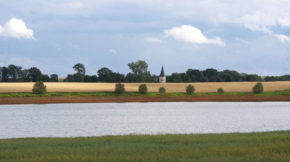 Landschaft bei Plothen (Thringen) - 

Aufgenommen bei einem Spaziergang an den   Plothener Teichen   am 12 August 2011