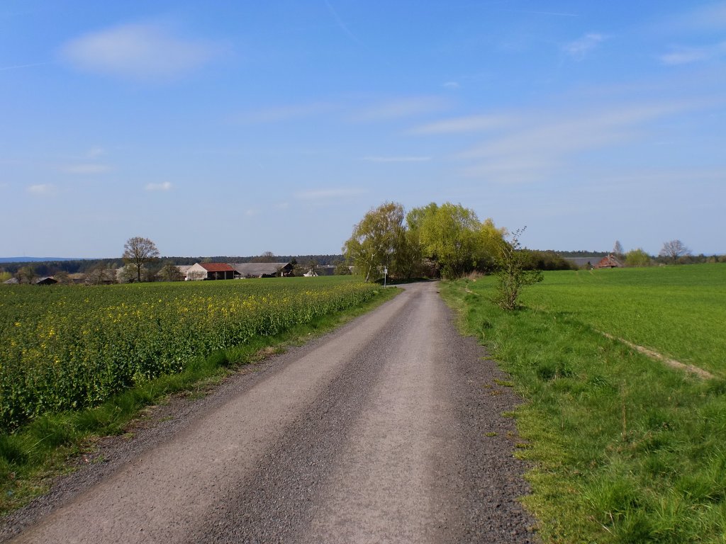 Neuzelle, Blick auf den Ortsteil Streichwitz, Teilansicht, 24.04.10